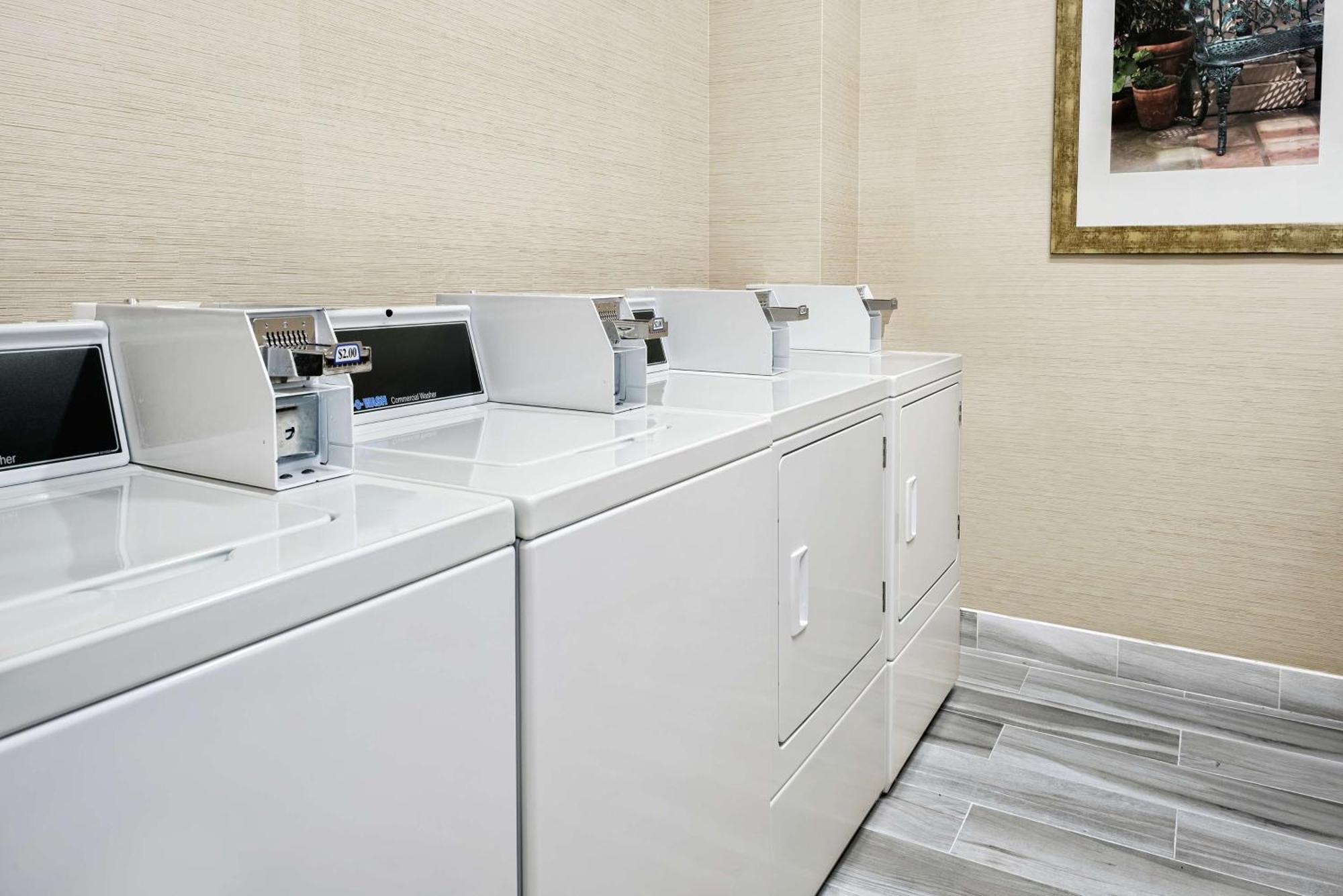 Hilton Garden Inn Сан Маркос Экстерьер фото