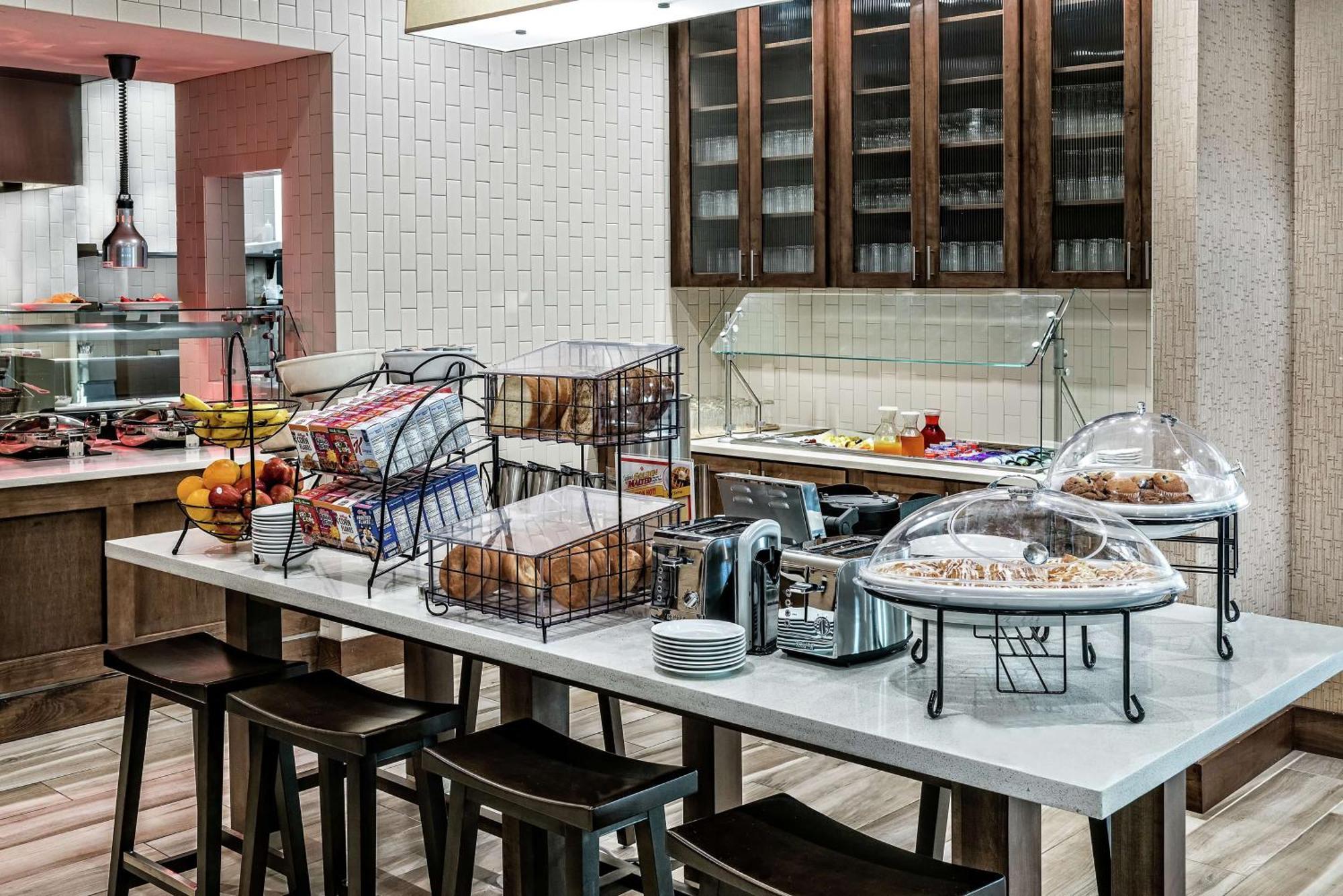 Hilton Garden Inn Сан Маркос Экстерьер фото